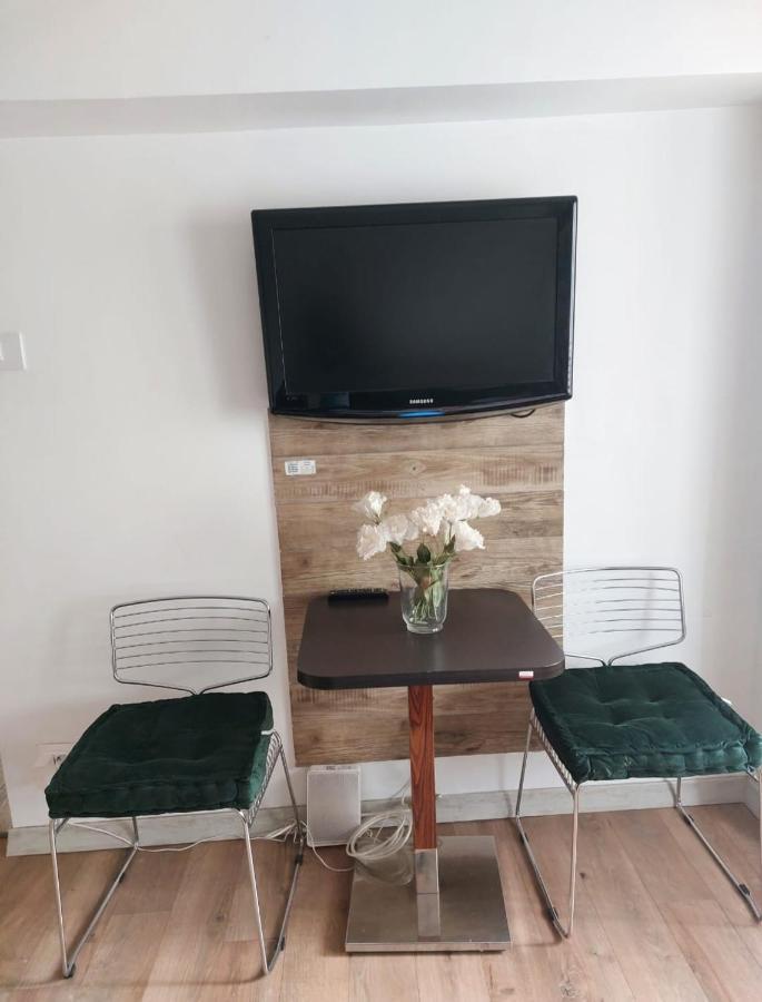 Piata Victoriei Kiseleff Studio Apartment Bucureşti Exterior foto